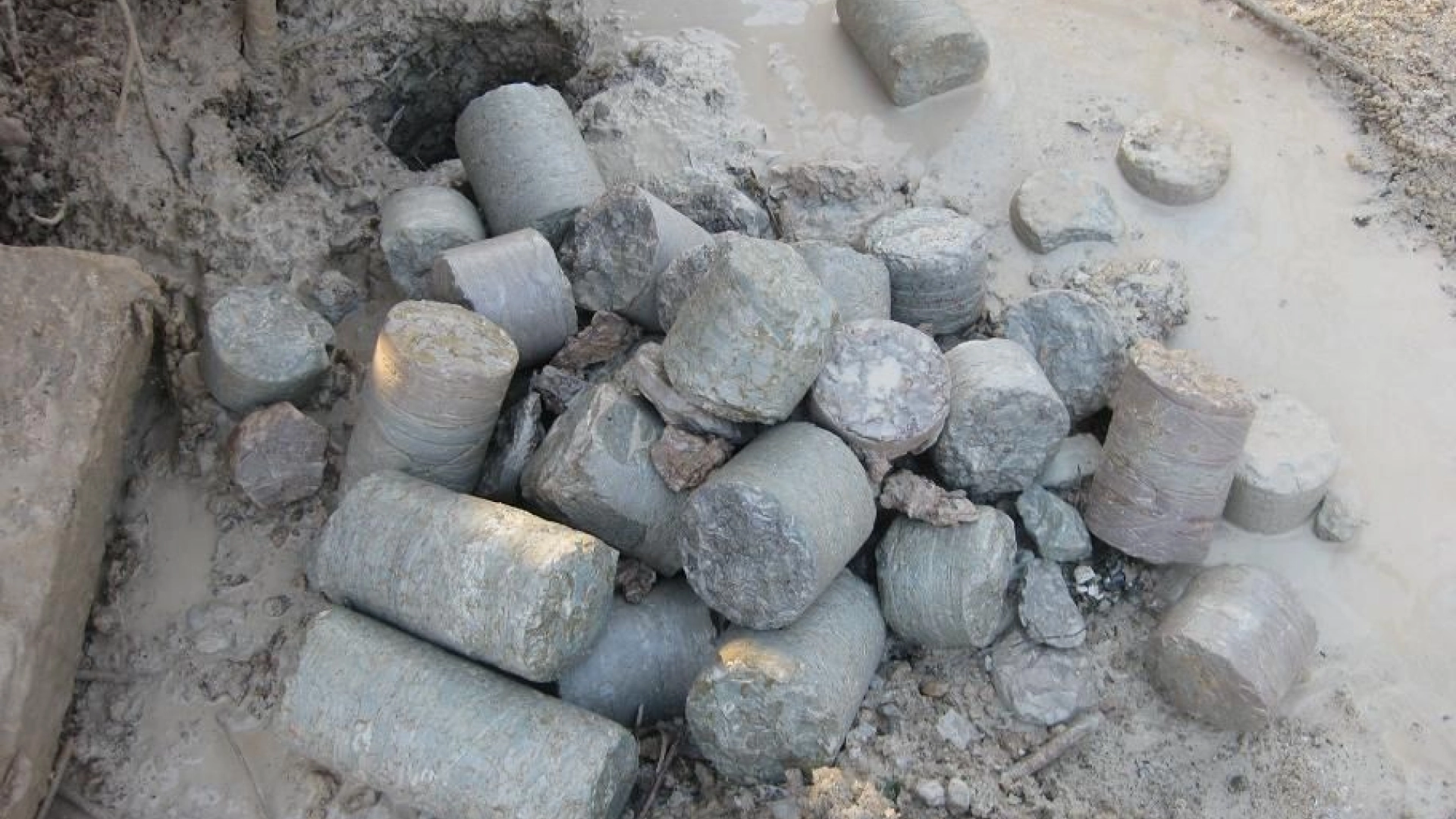 Бурение скважины на известняк для воды в Донецке и ДНР